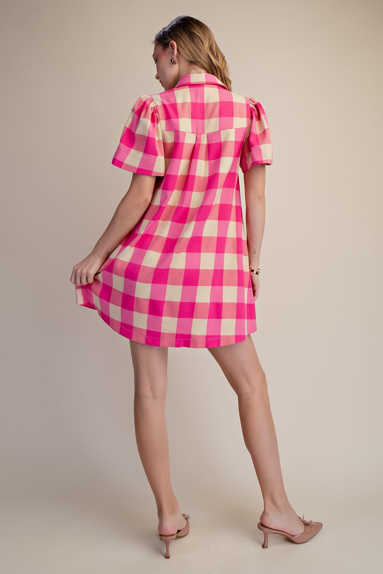 plaid shirt dress Color:Navy* Habila Floral Embroidered Modest pair:reena-pearl-mesh-mule-ivory Black and white Made in China
