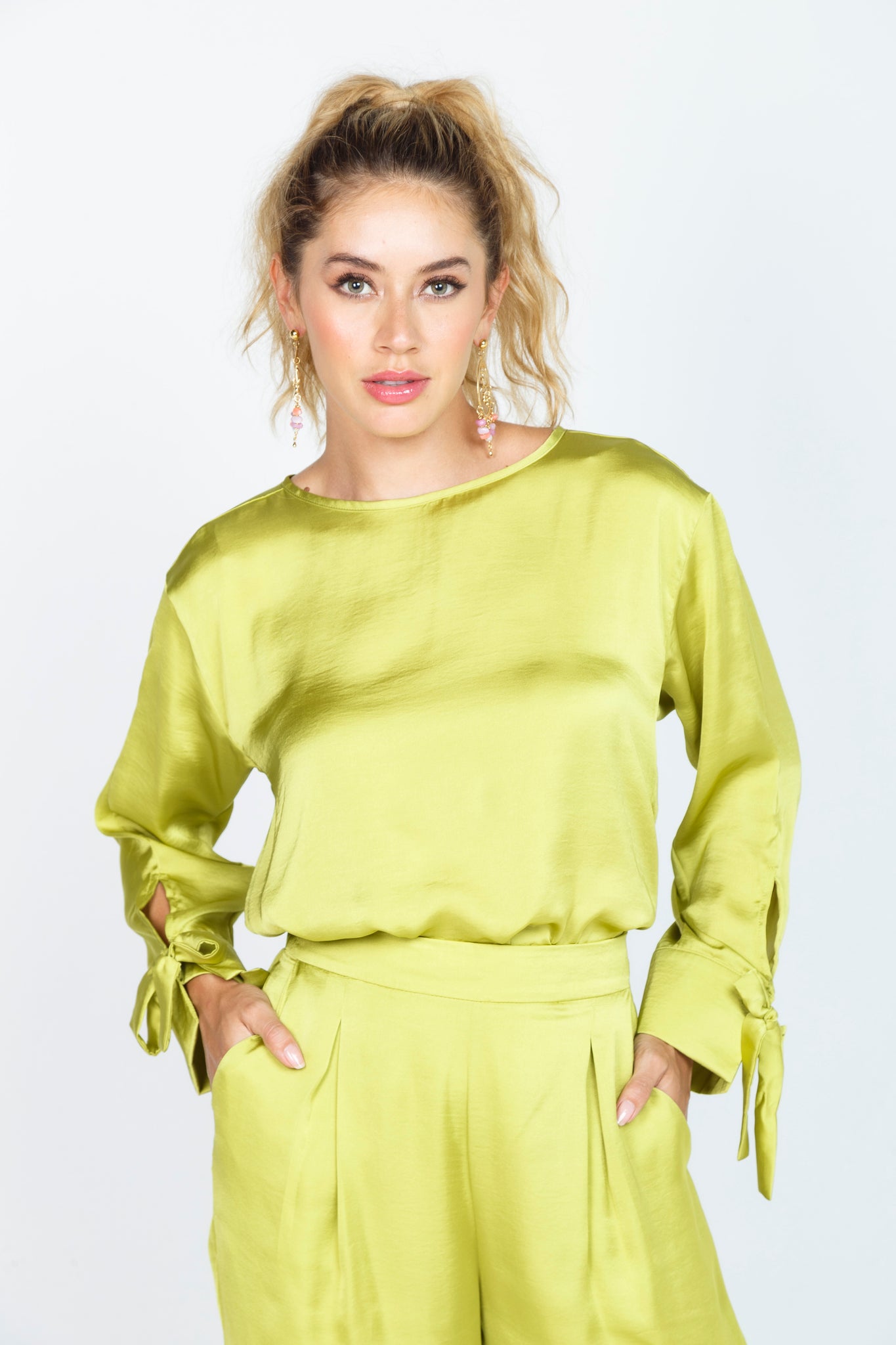 BLUSA MANGA LARGA - VERDE PISTACHO