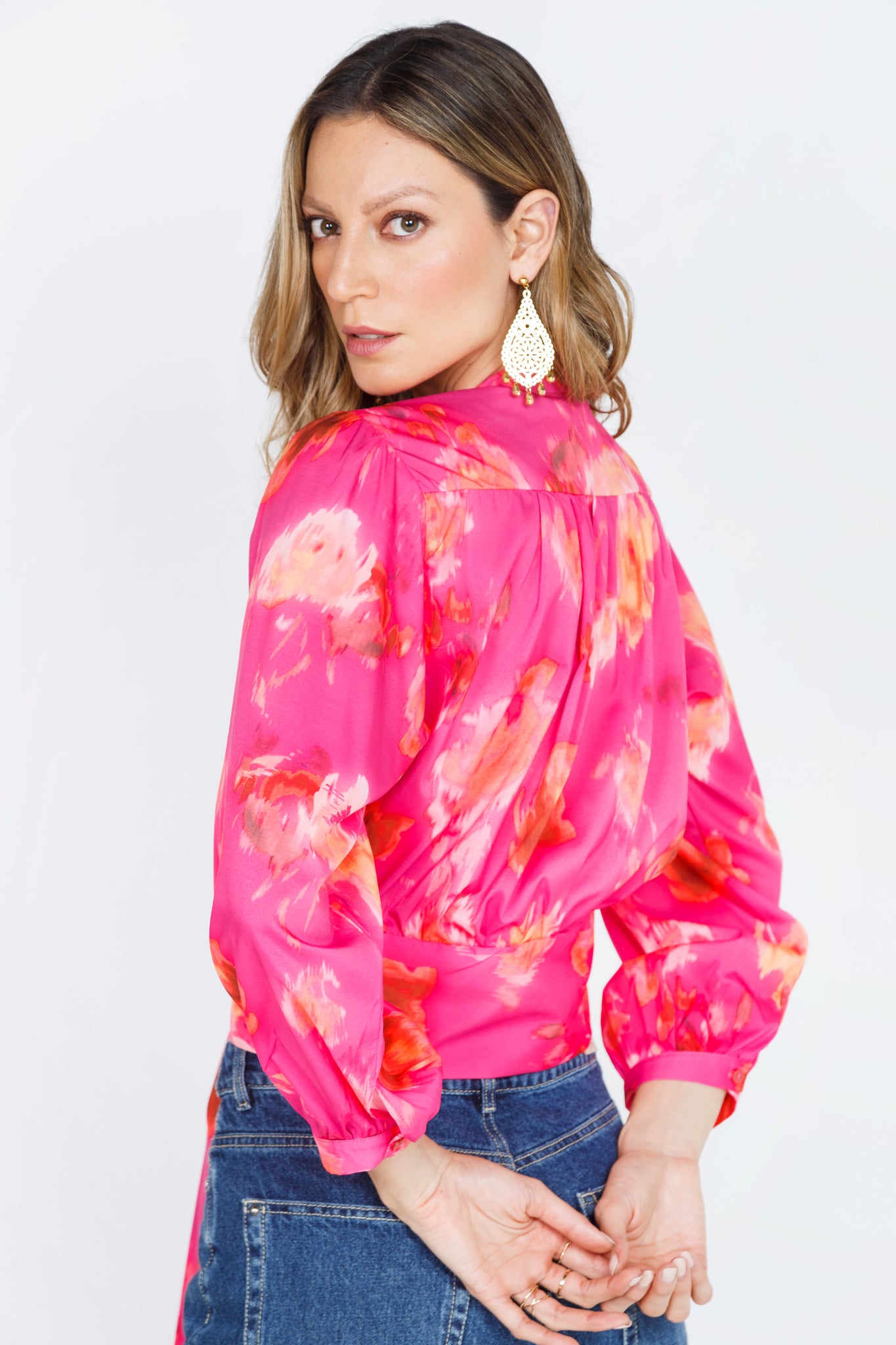 BLUSA FUCSIA ESTAMPADAN CUELLO NERU Y FAJON