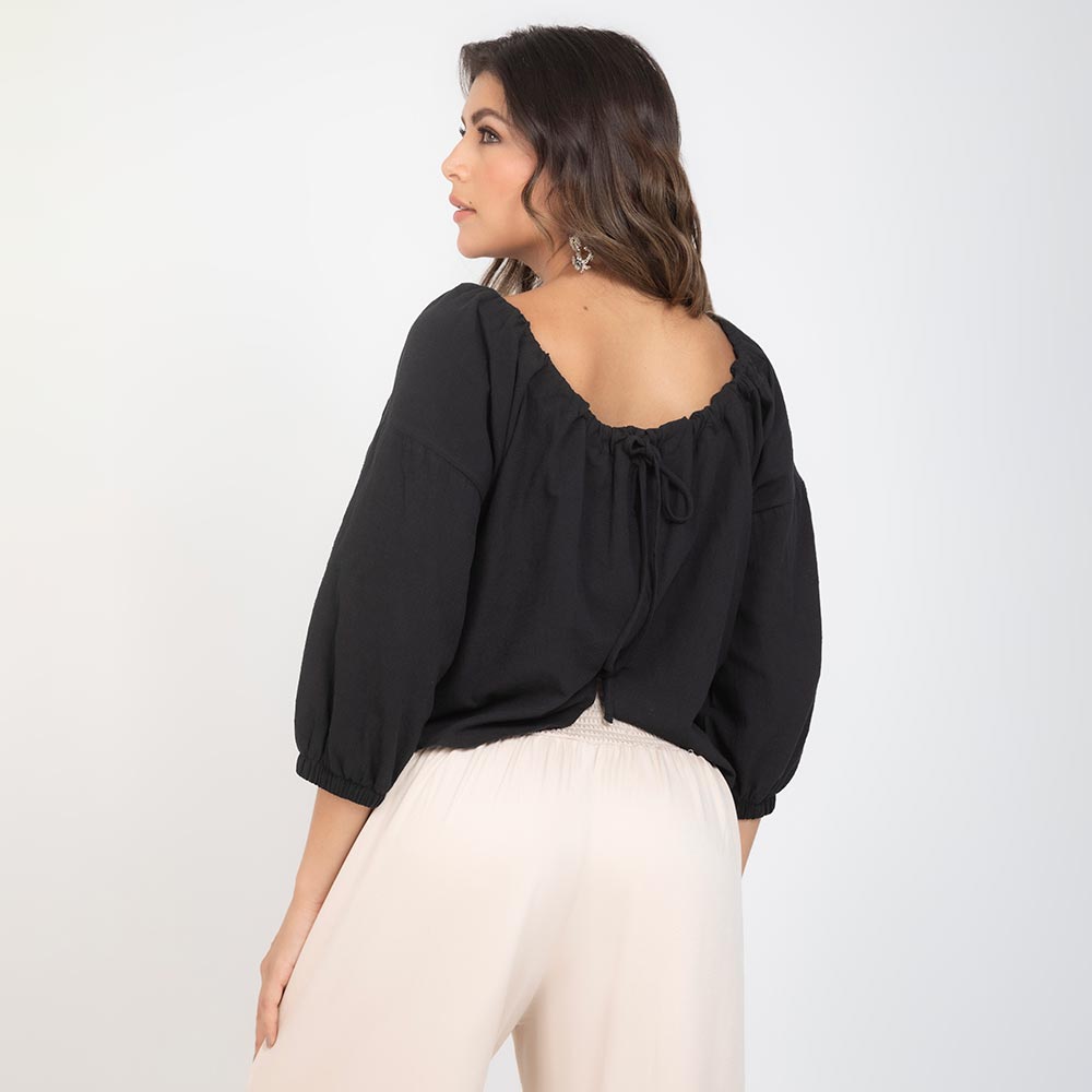 BLUSA NEGRA EN ALGODON ESCOTE EN ESPALDA