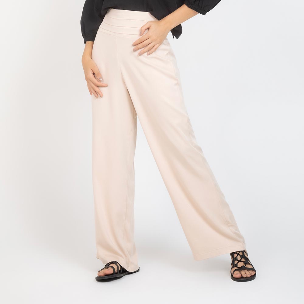 PANTALÓN RECTO PRETINA CON ALFORZAS BEIGE