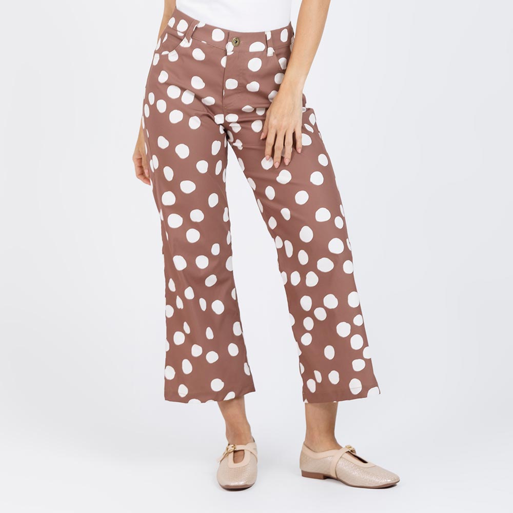 PANTALÓN CARAMELO SILUETA FLARE ESTAMPADO