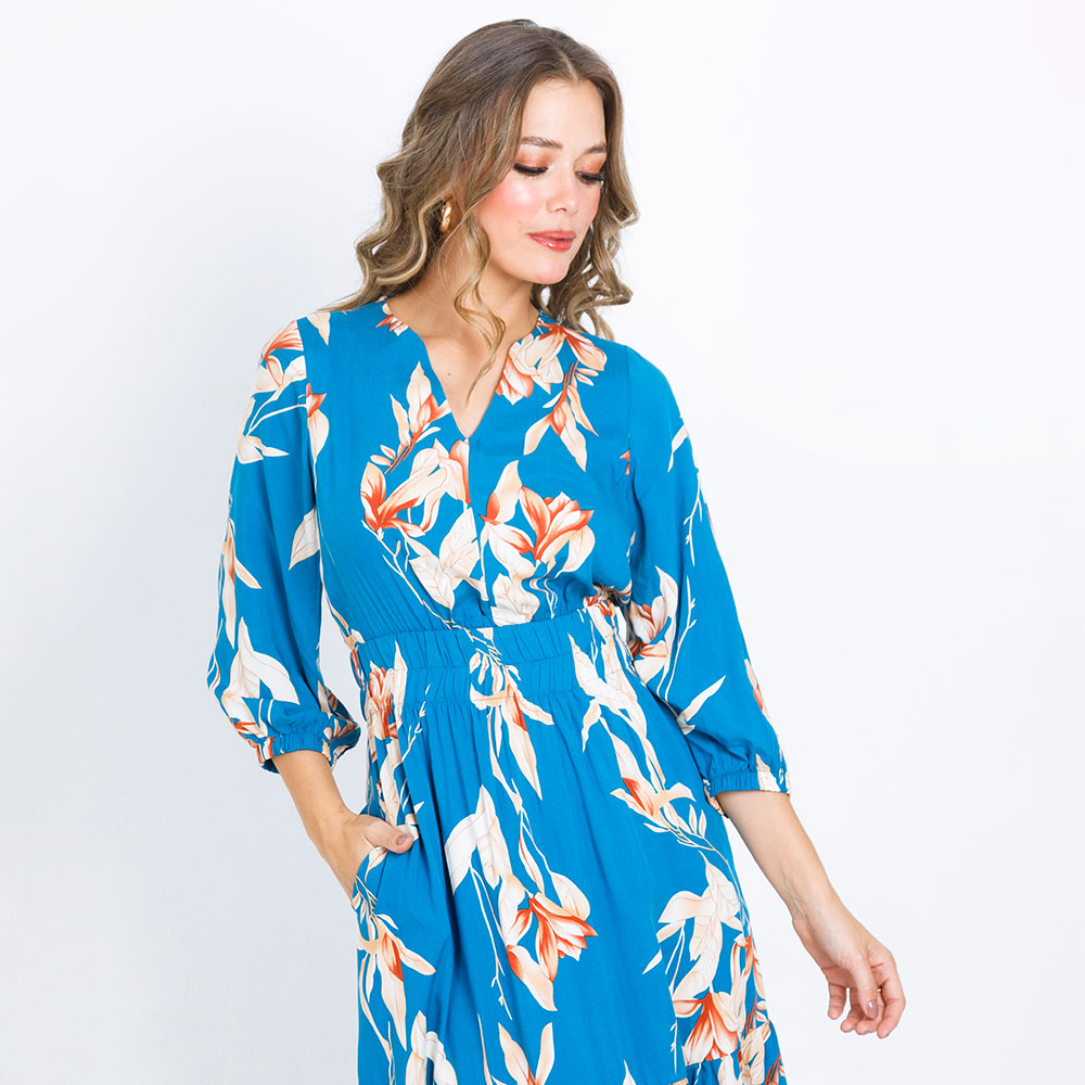 VESTIDO MIDI  ESTAMPADO CON ELÁSTICO EN CINTURA AZUL AQUA