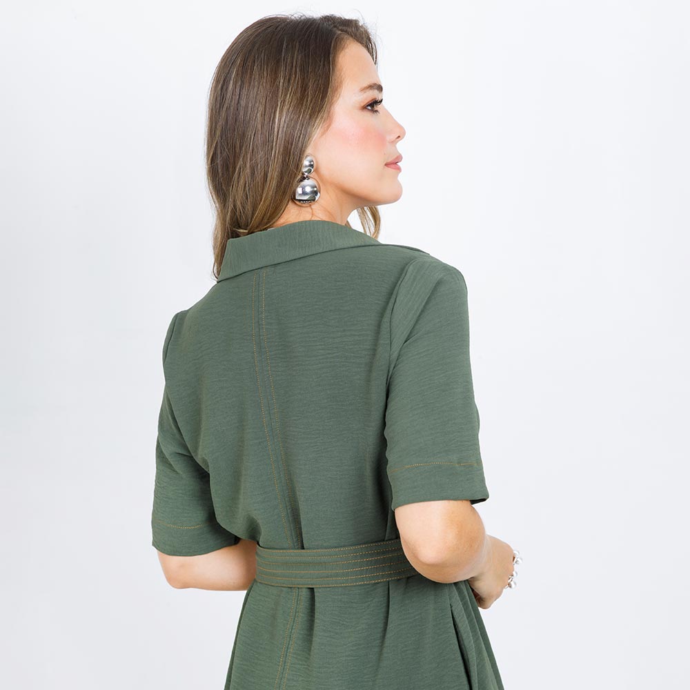 VESTIDO MIDI CON COSTURAS EN CONTRASTE VERDE MILITAR