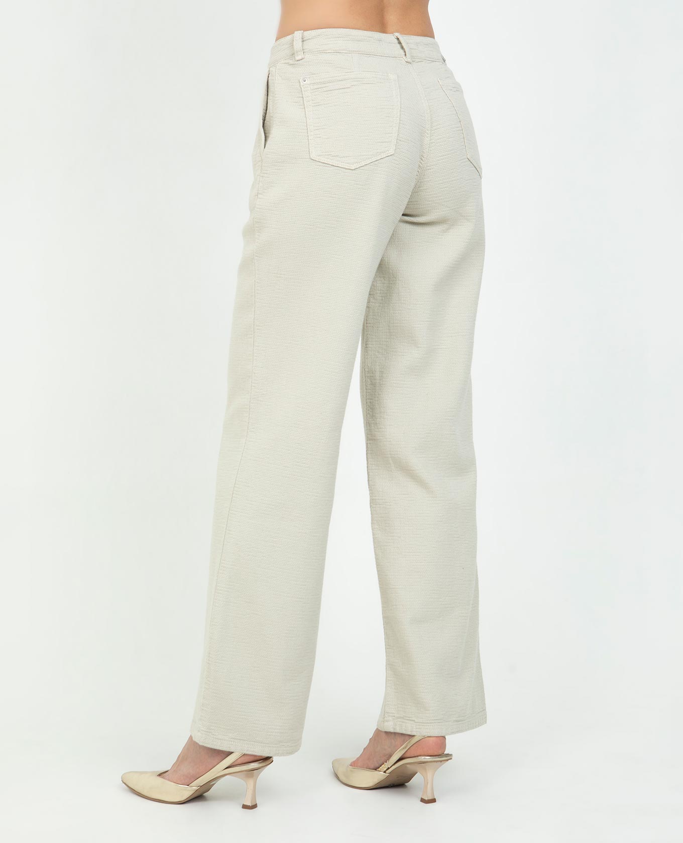 Women's wide leg trousers with diagonal pockets in textured fabric