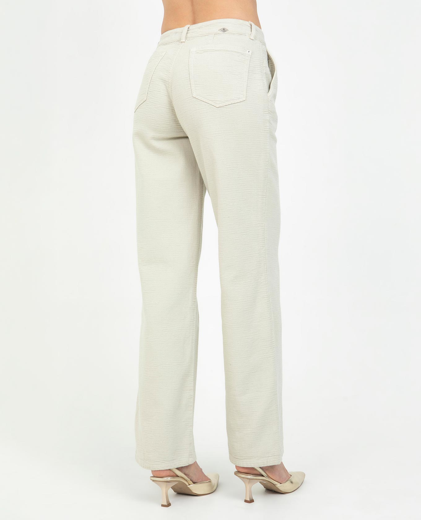 Women's wide leg trousers with diagonal pockets in textured fabric