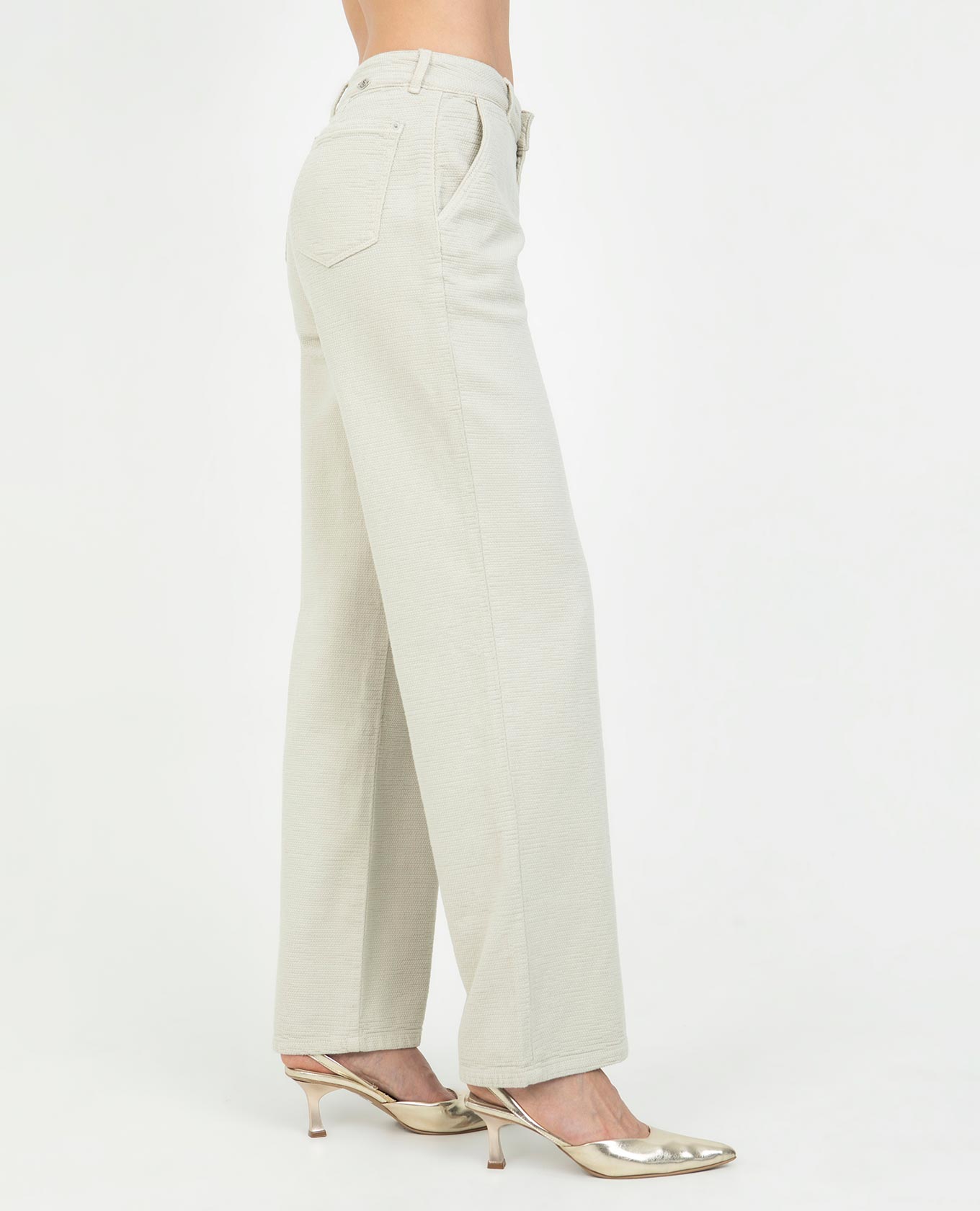 Women's wide leg trousers with diagonal pockets in textured fabric
