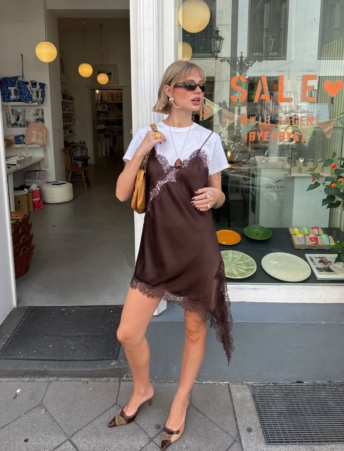 Camisola Lencera Asimétrica | Vestido Tipo Lencería para Looks Urbanos y Elegantes