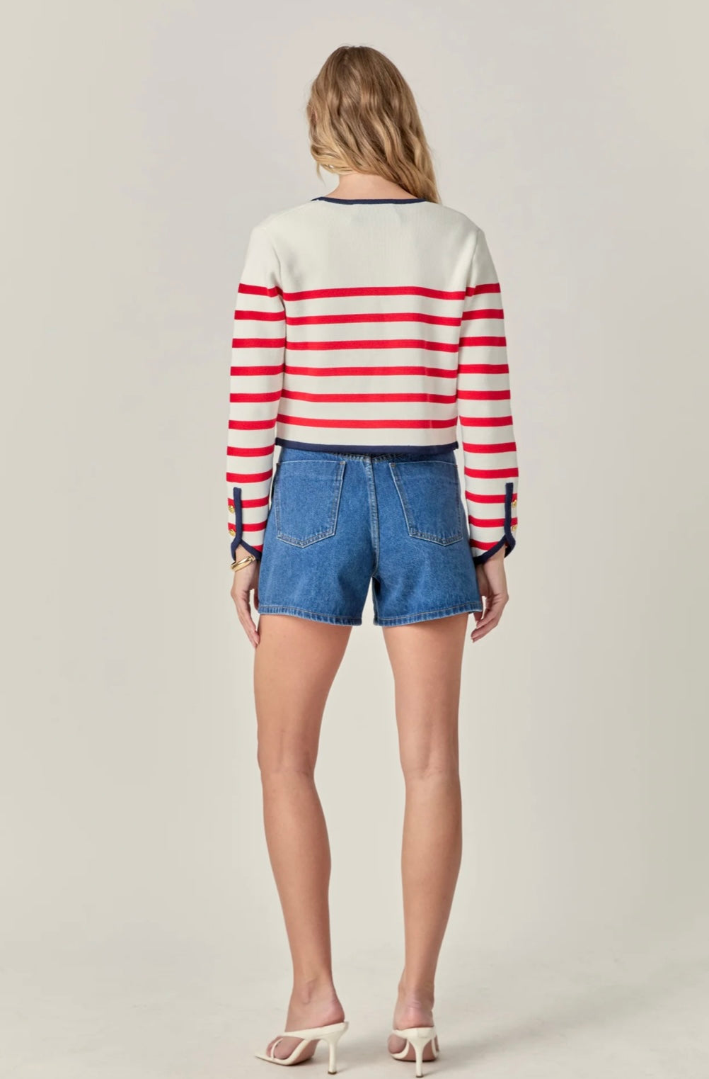 Cardigan Navy a rayas rojas y blancas con ribetes azul marino