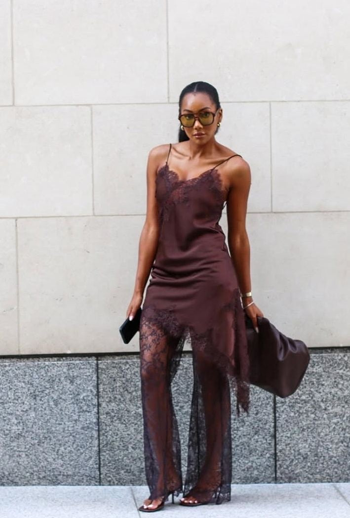 Camisola Lencera Asimétrica | Vestido Tipo Lencería para Looks Urbanos y Elegantes