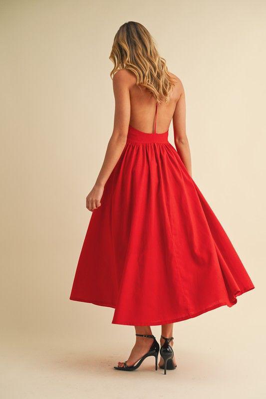 Vestido rojo midi halter elegante