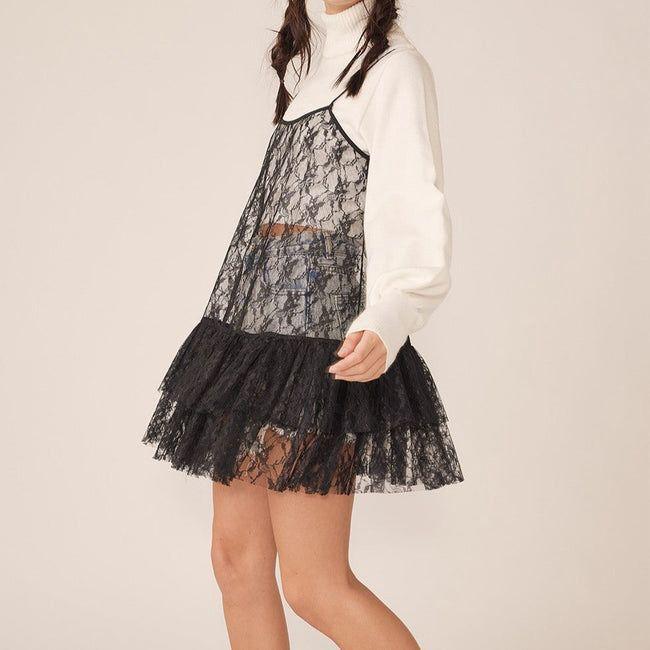 Vestido corto en encaje negro transparente